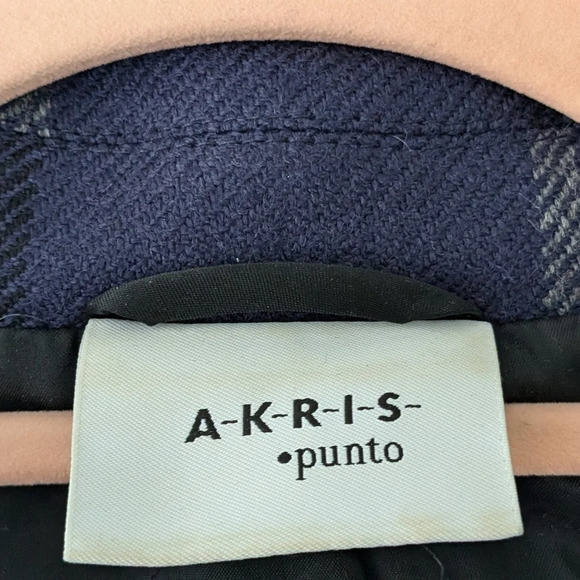 AKRIS Punto Wool Blend Plaid Blazer - Picture 5 of 7